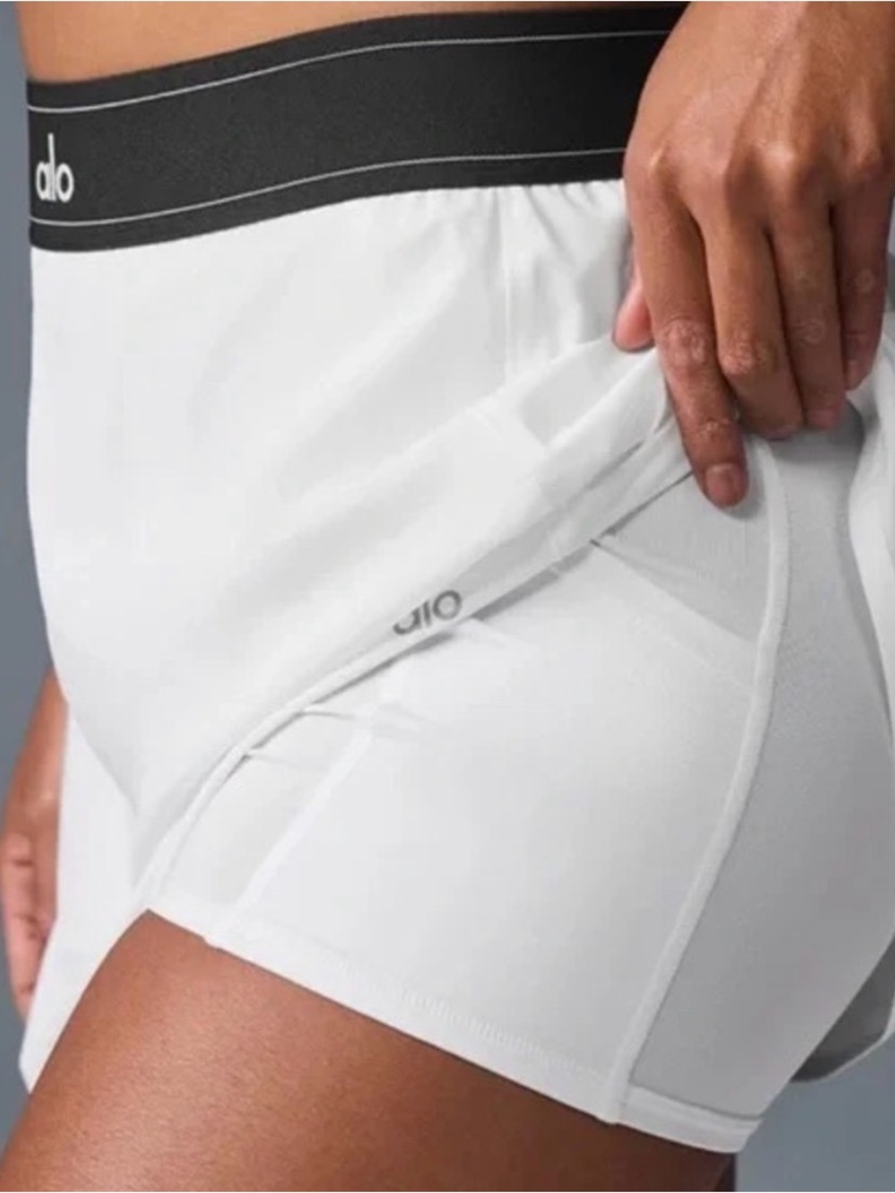 ALO Yoga White Skirt with Black Logo Waistband - Picture 6 of 6